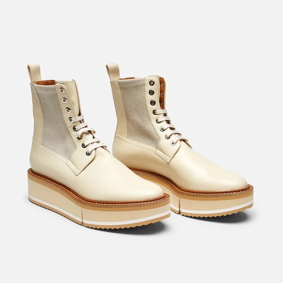 CLERGERIE - PARIS 'BRENDYL' Lace Up Leather Ankle Boots $795 - BNIB - SAVE $500 - Picture 1 of 3